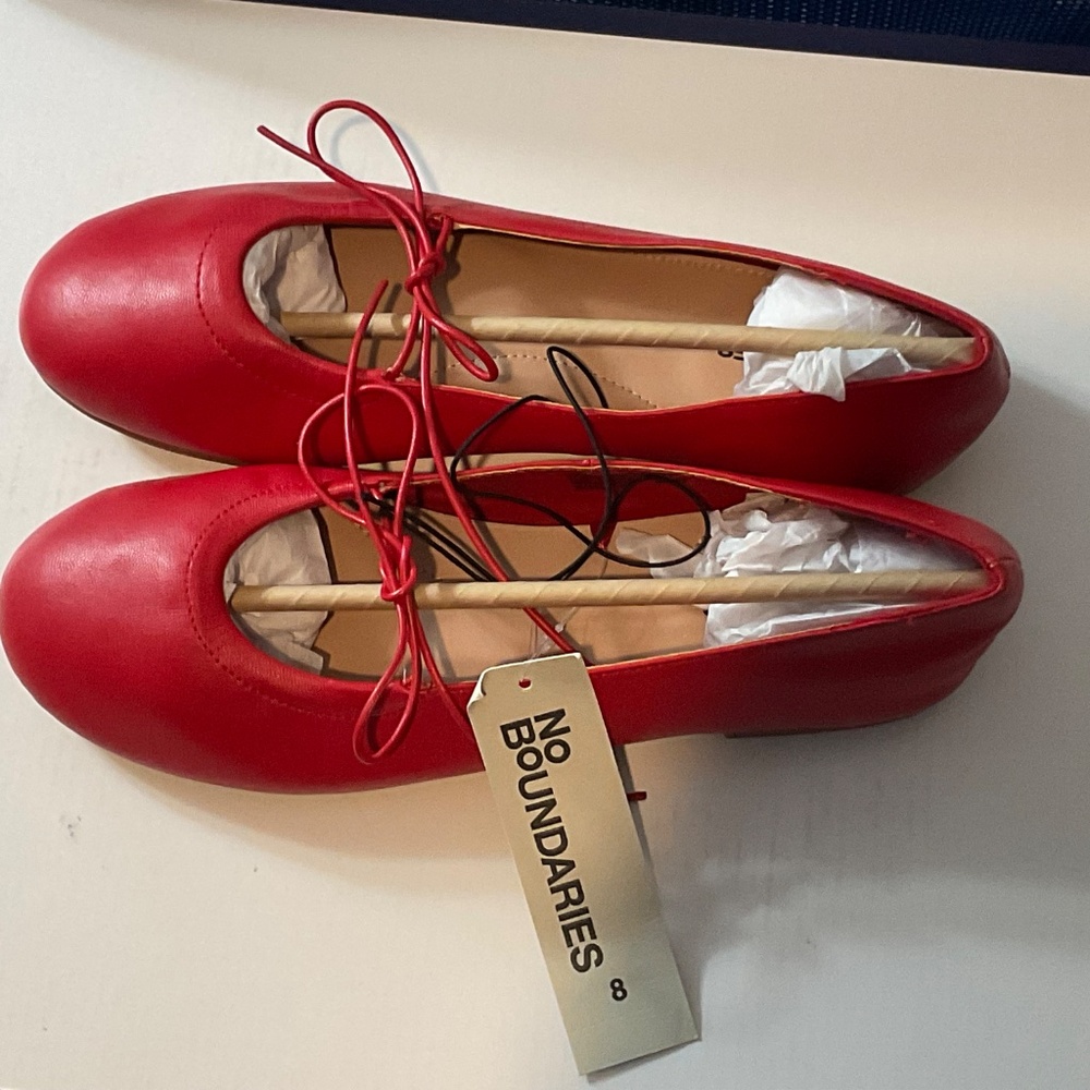 no boundaries red flats - Picture 2 of 5